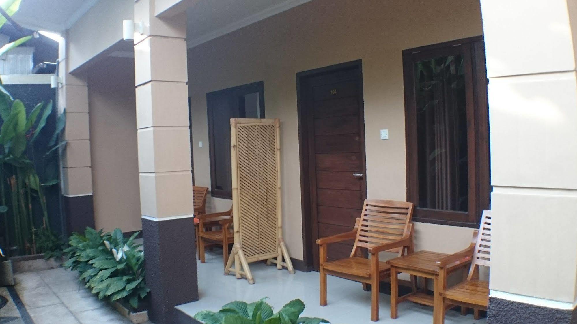 Kabana Hotel Mataram Exteriör bild